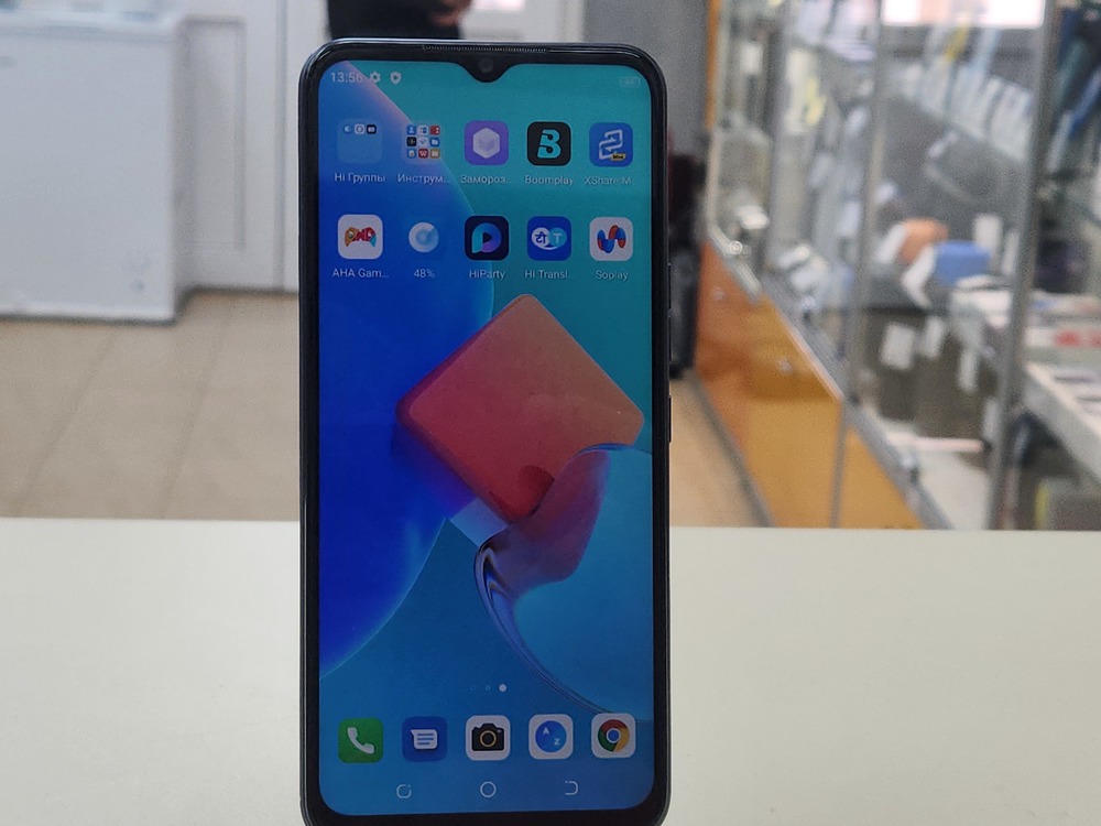 Смартфон Tecno Spark 8C 4/64