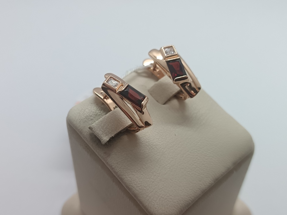 СКМИ585 СЕРЬГИ С КАМНЯМИ (Au 585)