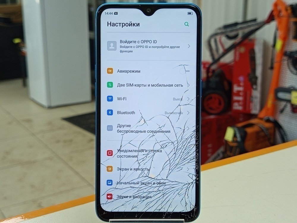 Смартфон Oppo A12