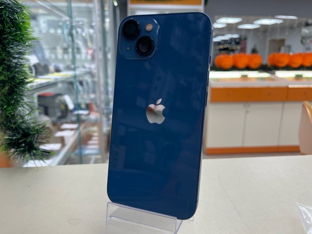 Смартфон Apple iPhone 13 128Gb