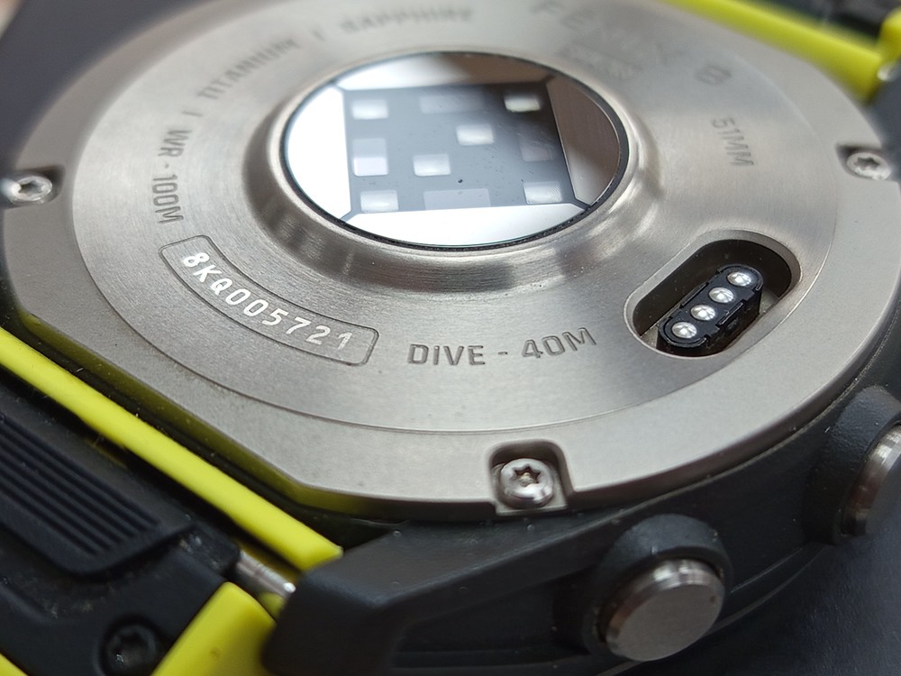 Смарт-часы Garmin Fenix 8 51 мм AMOLED Sapphire Titanium