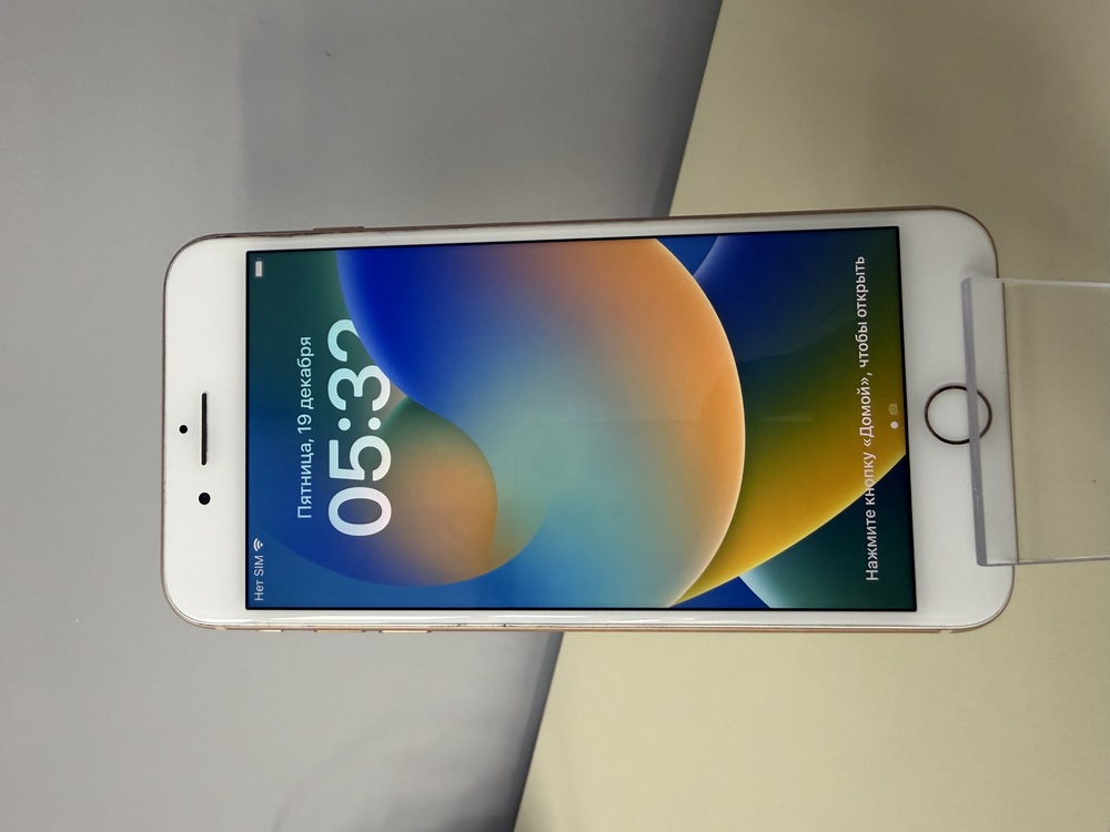 Смартфон Apple iPhone 8 Plus 128Gb