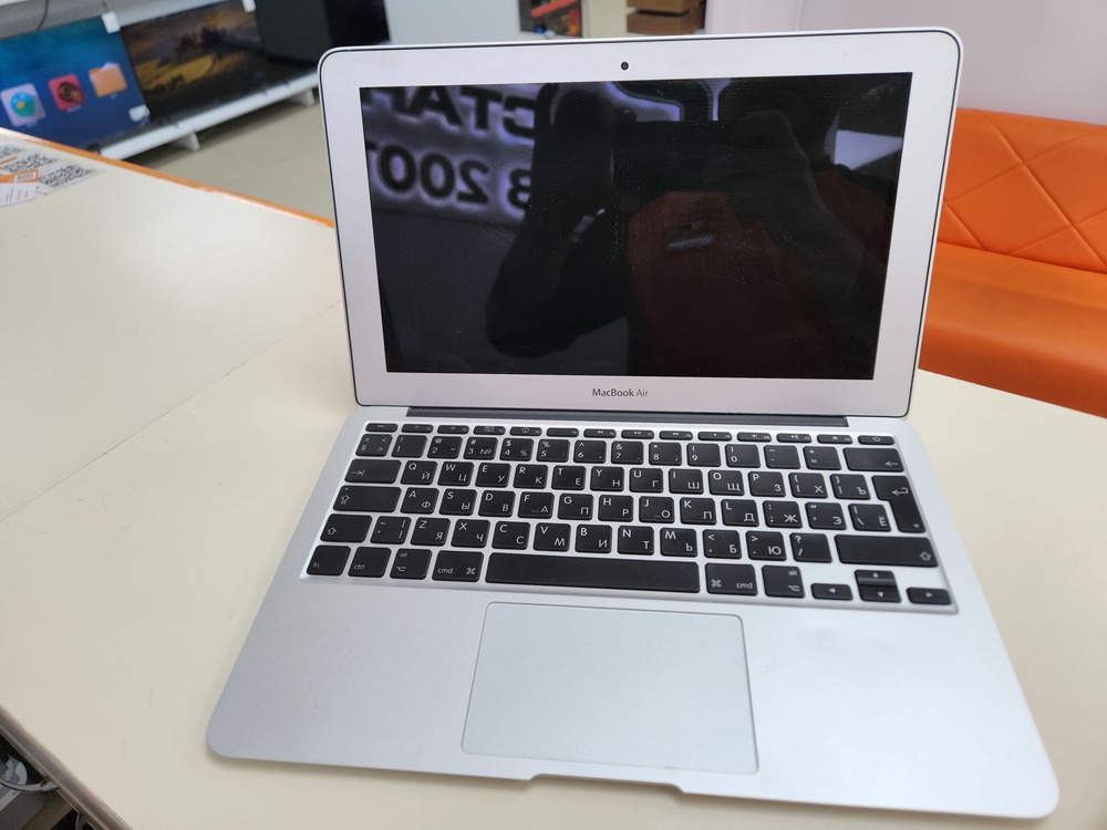 Ноутбук Apple MacBook Air (11 дюймов, A1370) 2010