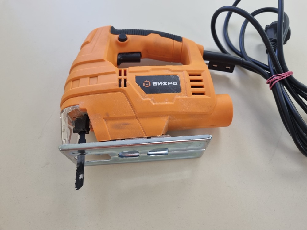 Лобзик Вихрь ЛЭ-55Б