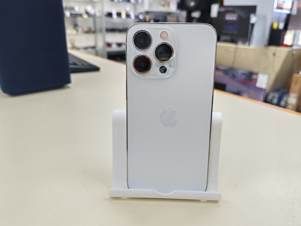 Смартфон Apple iPhone 13 Pro 128Gb