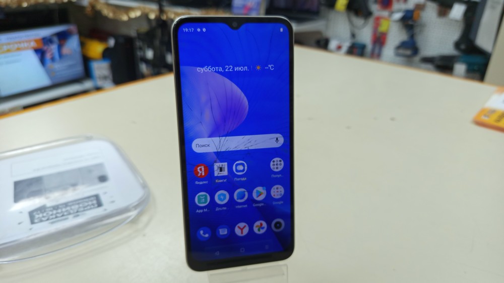 Смартфон Realme C33 2/32