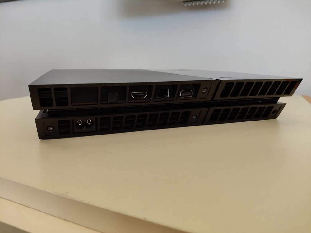 Игровая приставка PlayStation 4 FAT 500GB