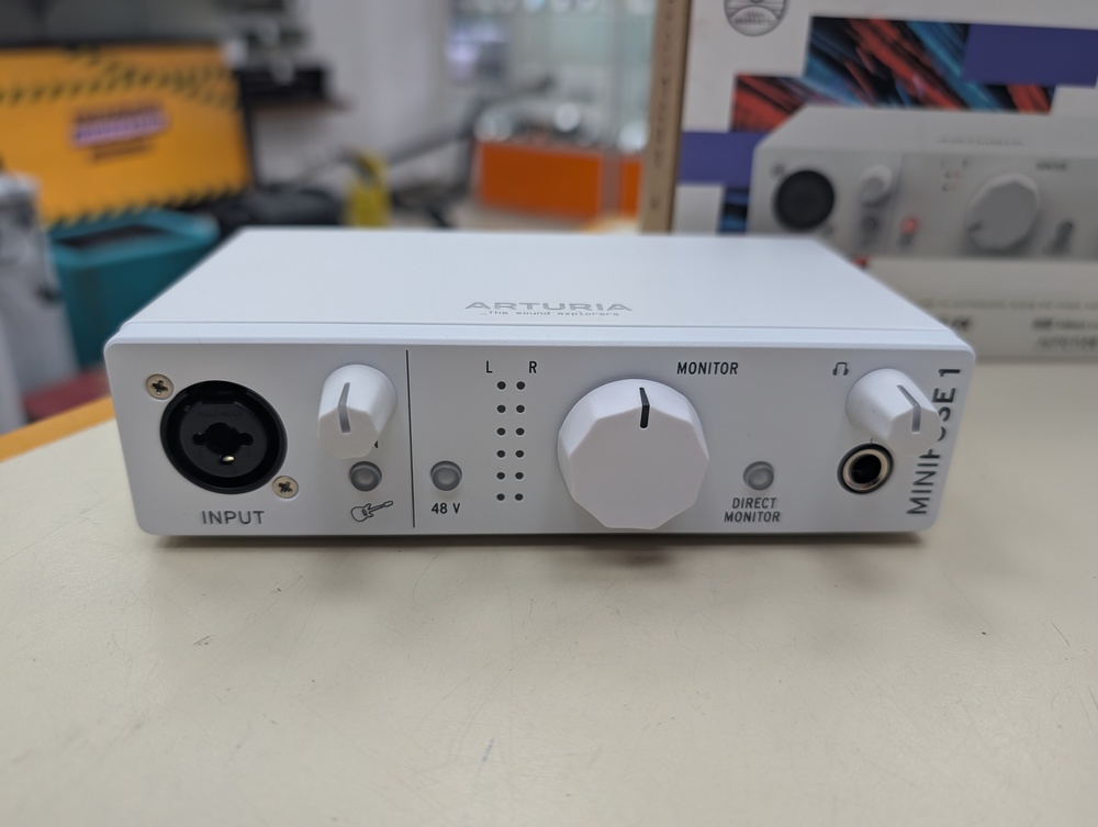 Внешняя звуковая карта Arturia MiniFuse 1