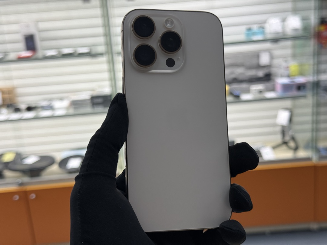 Смартфон Apple Iphone 16 Pro 128Gb