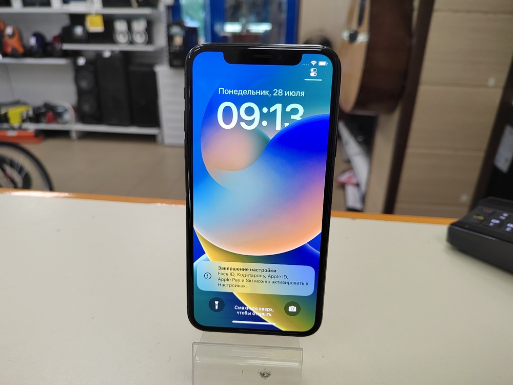 Смартфон Apple iPhone X 64Gb