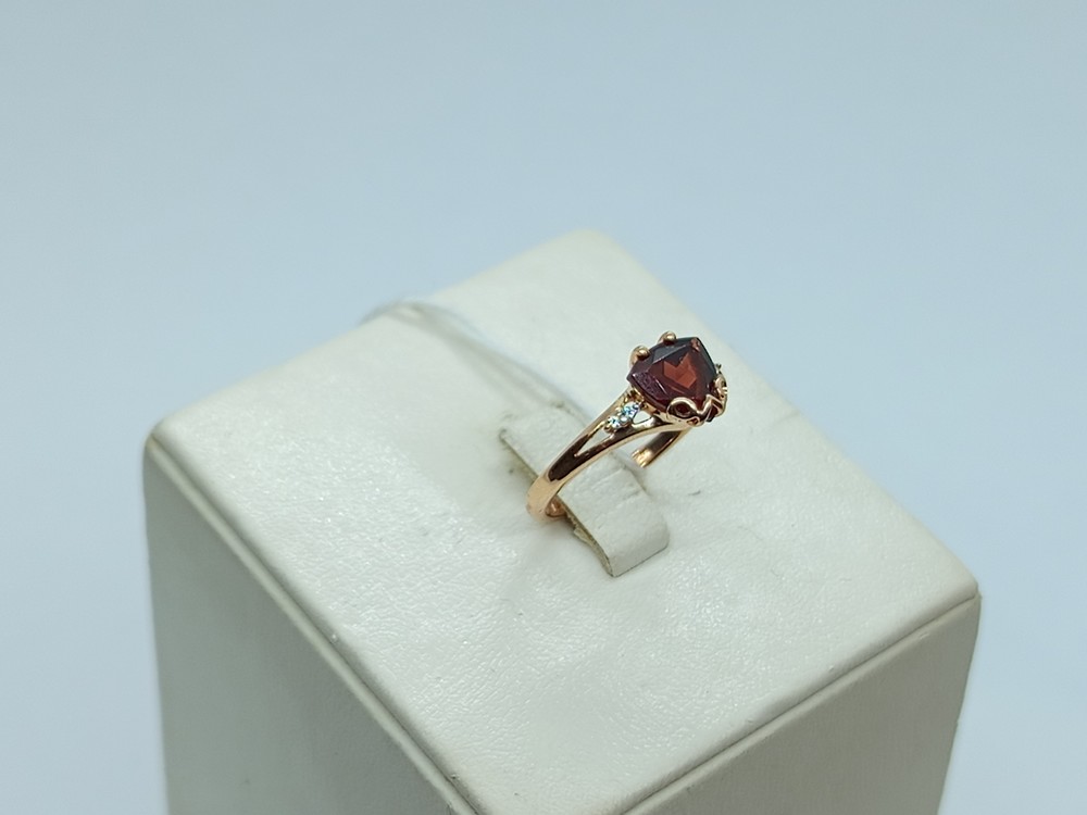 КОЛКМИ585 КОЛЬЦО С КАМНЯМИ (Au 585)