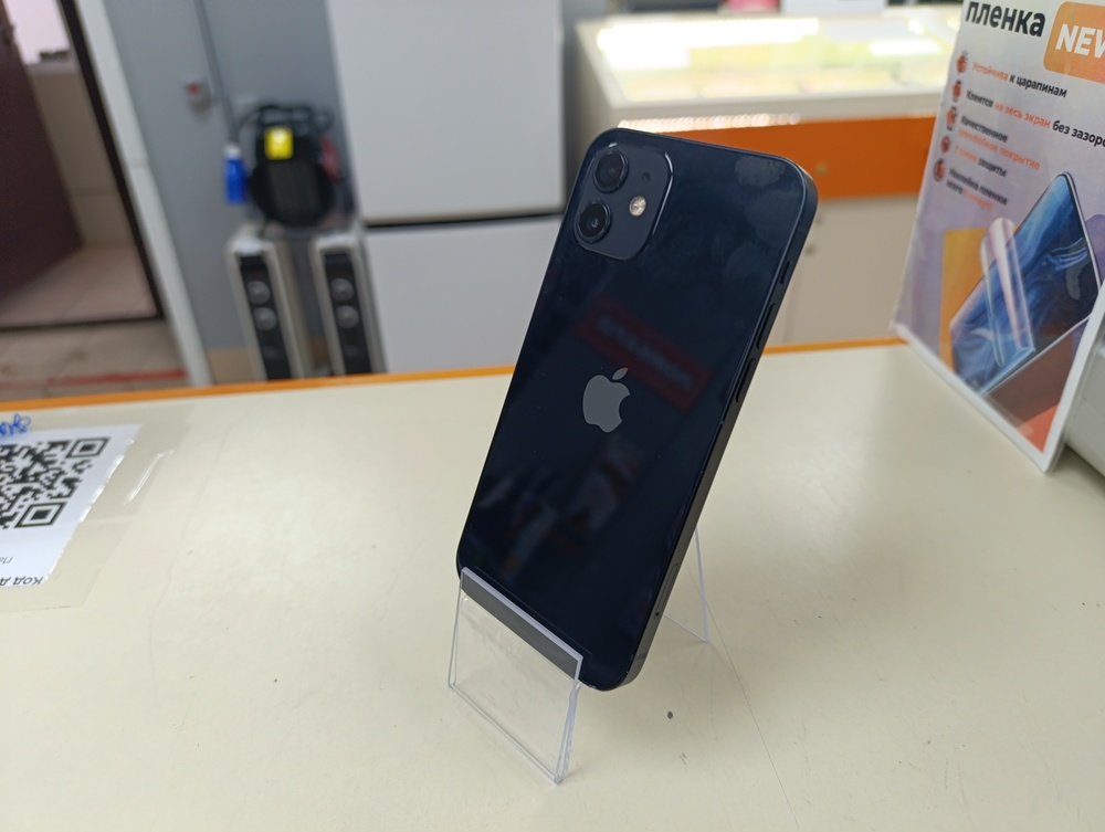 Смартфон Apple iPhone 12 64Gb