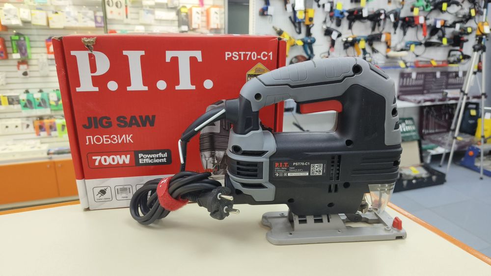 Лобзик P.I.T. PST70-C1