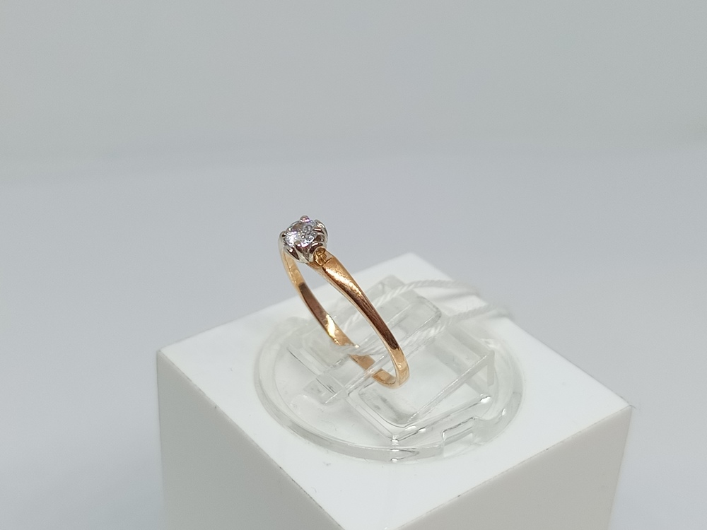 КОЛКМ375 КОЛЬЦО С КАМНЕМ (Au 375)