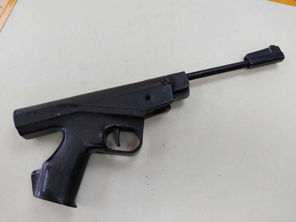 Пистолет пневматический ИЖ 53М