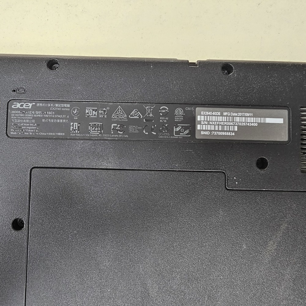 Ноутбук Acer EX2540; Core i5-7200U, Intel HD Graphics 620, 8 Гб, 500 Гб