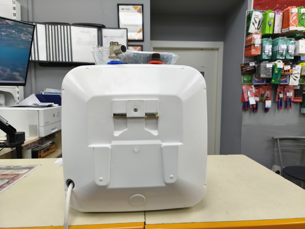 Водонагреватель Ariston ABS ANDRIS2 R 15 U