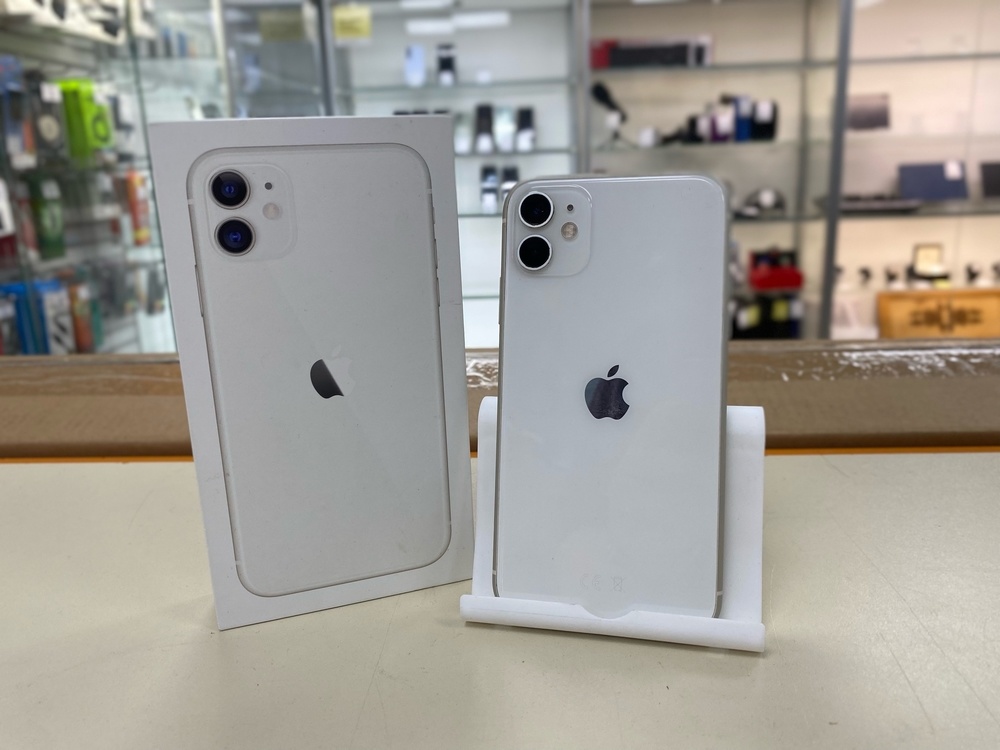 Смартфон Apple iPhone 11 64Gb