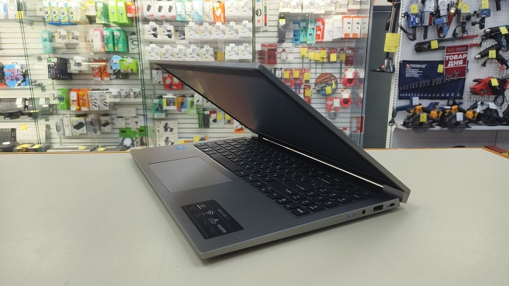 Ноутбук Acer; Pentium 150, Intel UHD Graphics, 8 Гб, 250 Гб, Нет