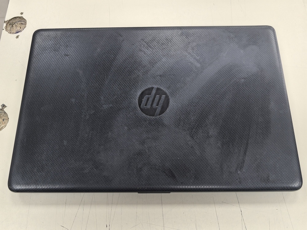 Ноутбук HP; Athlon 300U, Radeon Vega 3, 8 Гб, 250 Гб, Нет