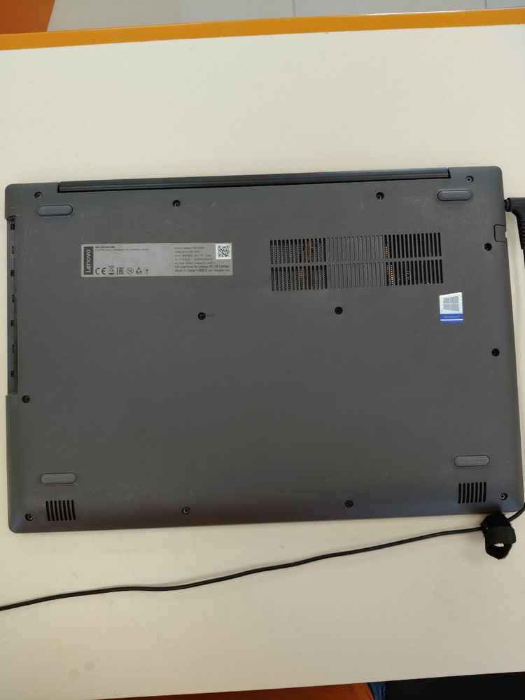 Ноутбук Lenovo Lenovo ideapad 330; Celeron N4000, Intel UHD Graphics 600, 4 Гб, 240 Гб, 500 Гб