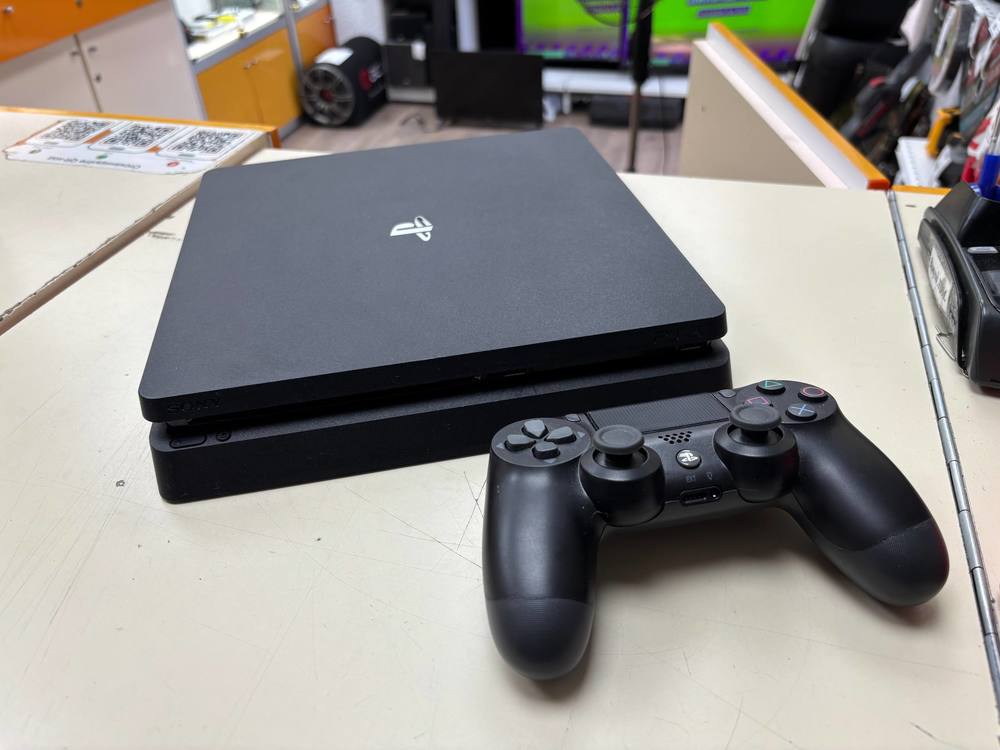 Игровая приставка PlayStation 4 Slim 500GB