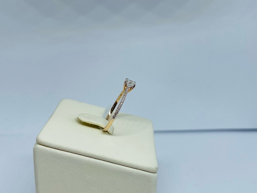 КОЛКМИ585 КОЛЬЦО С КАМНЯМИ (Au 585)