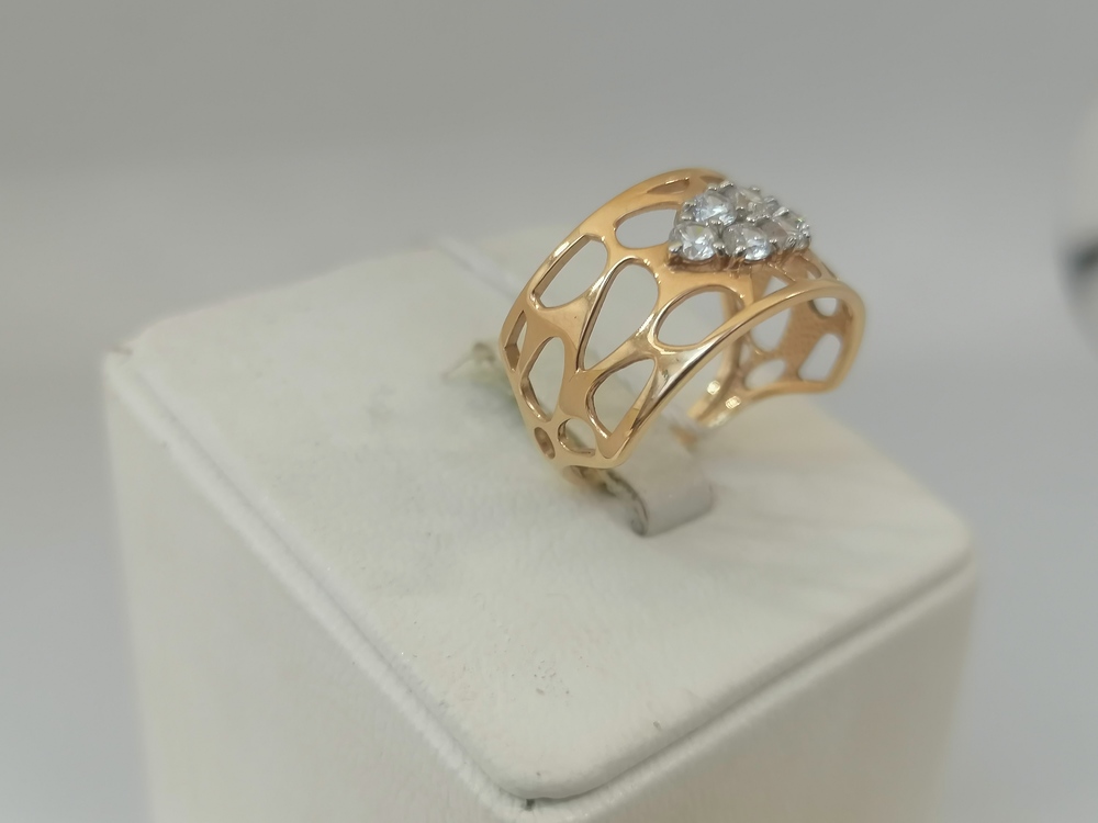 КОЛЬЦО С КАМНЯМИ (Au 585)