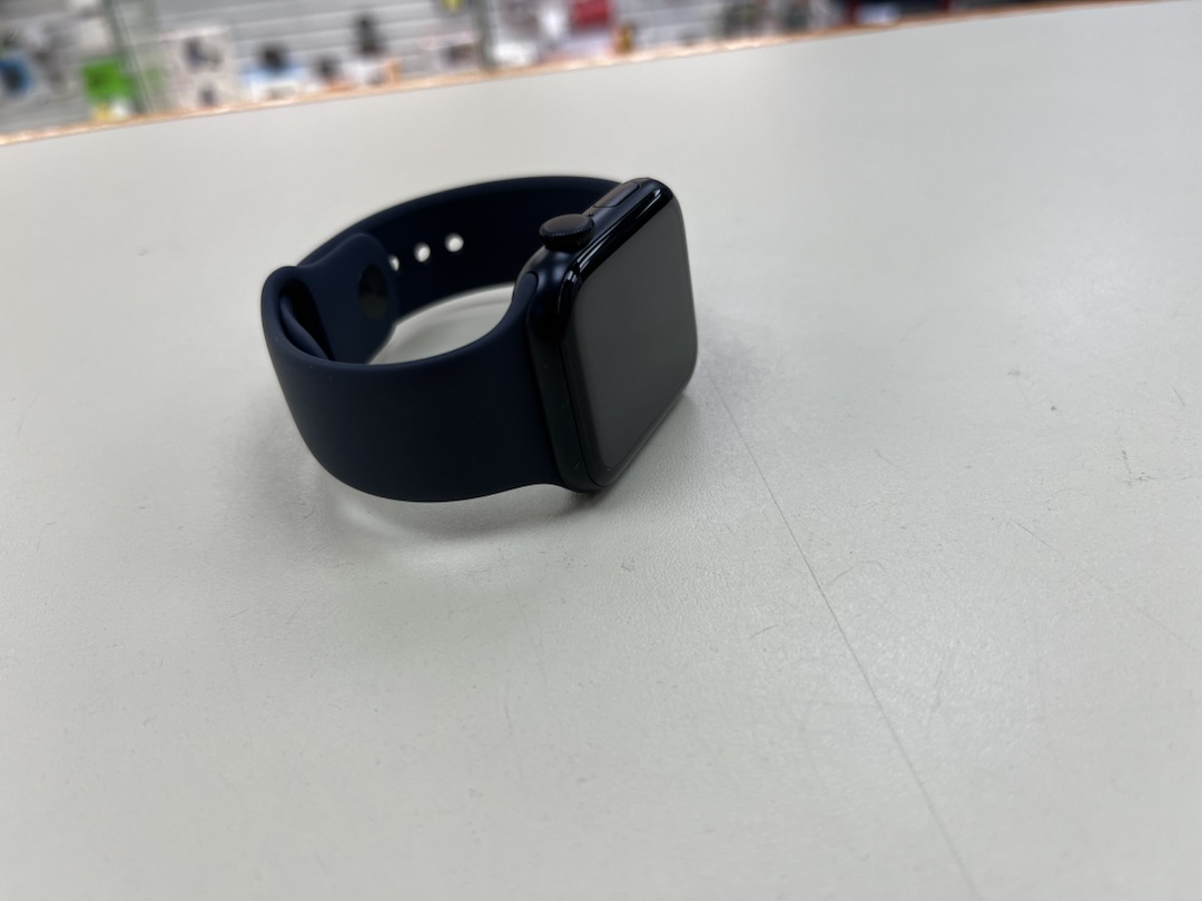 Смарт-часы Apple Watch SE 2022 44mm