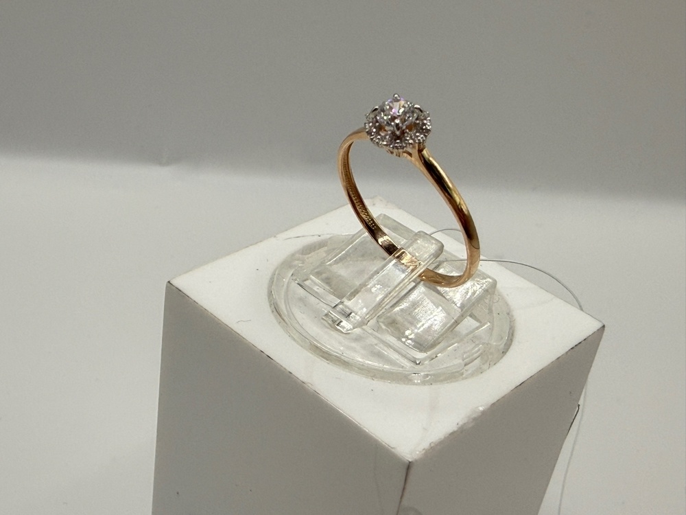 К1326236 КОЛЬЦО С КАМНЯМИ (Au 585)