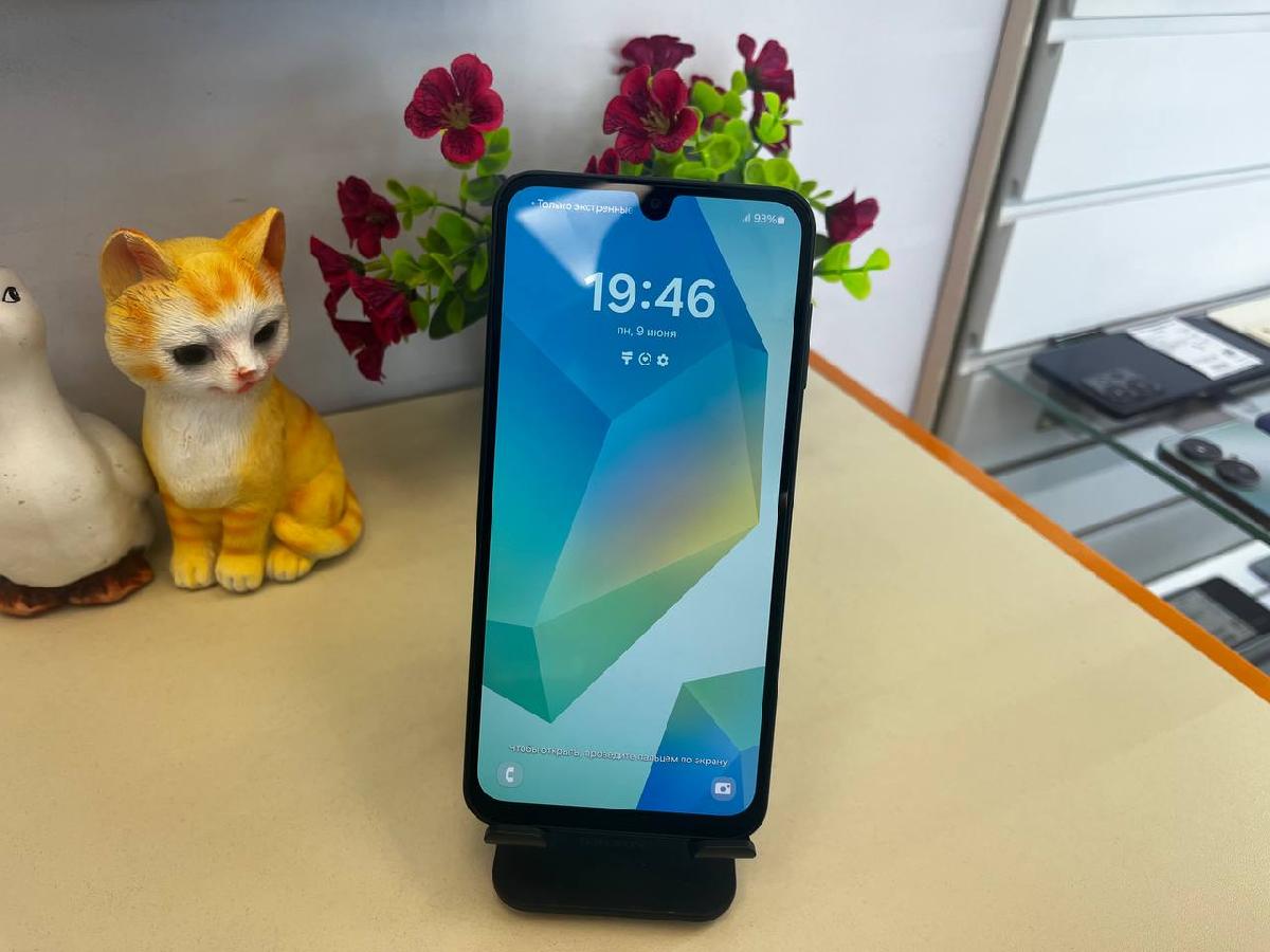 Смартфон Samsung Galaxy A16 4/128