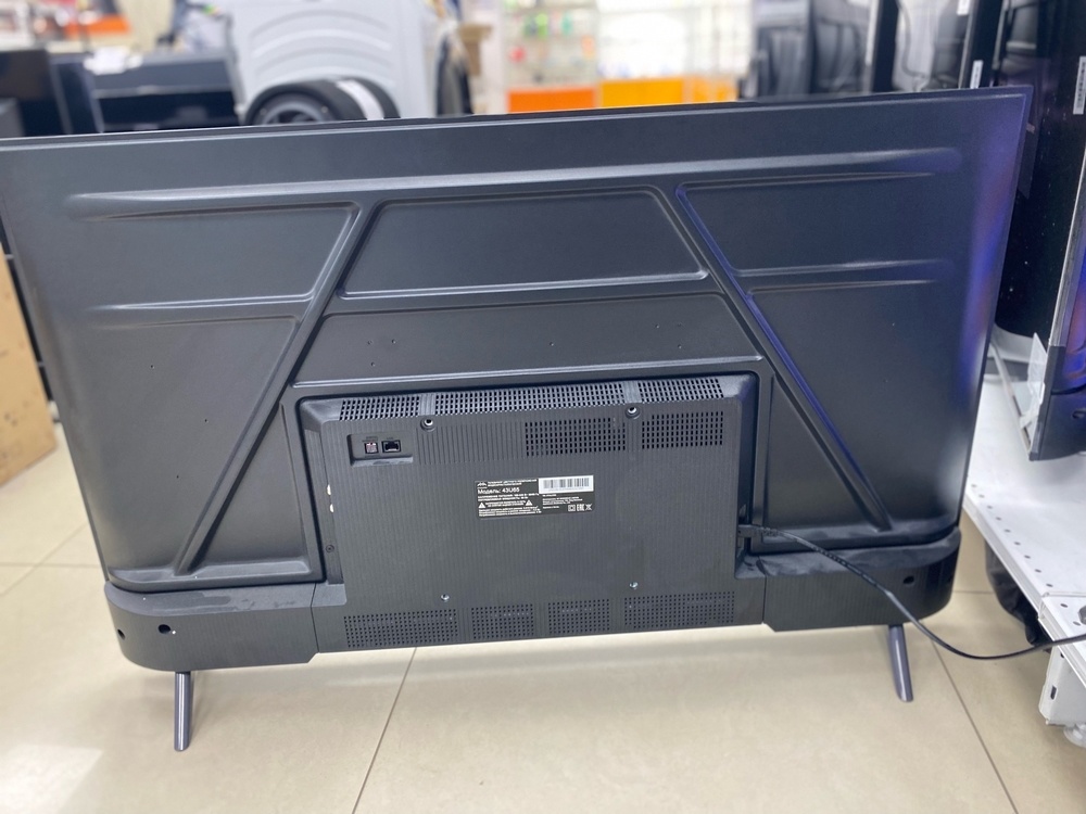 LED Телевизор iFFALCON IFF43U64
