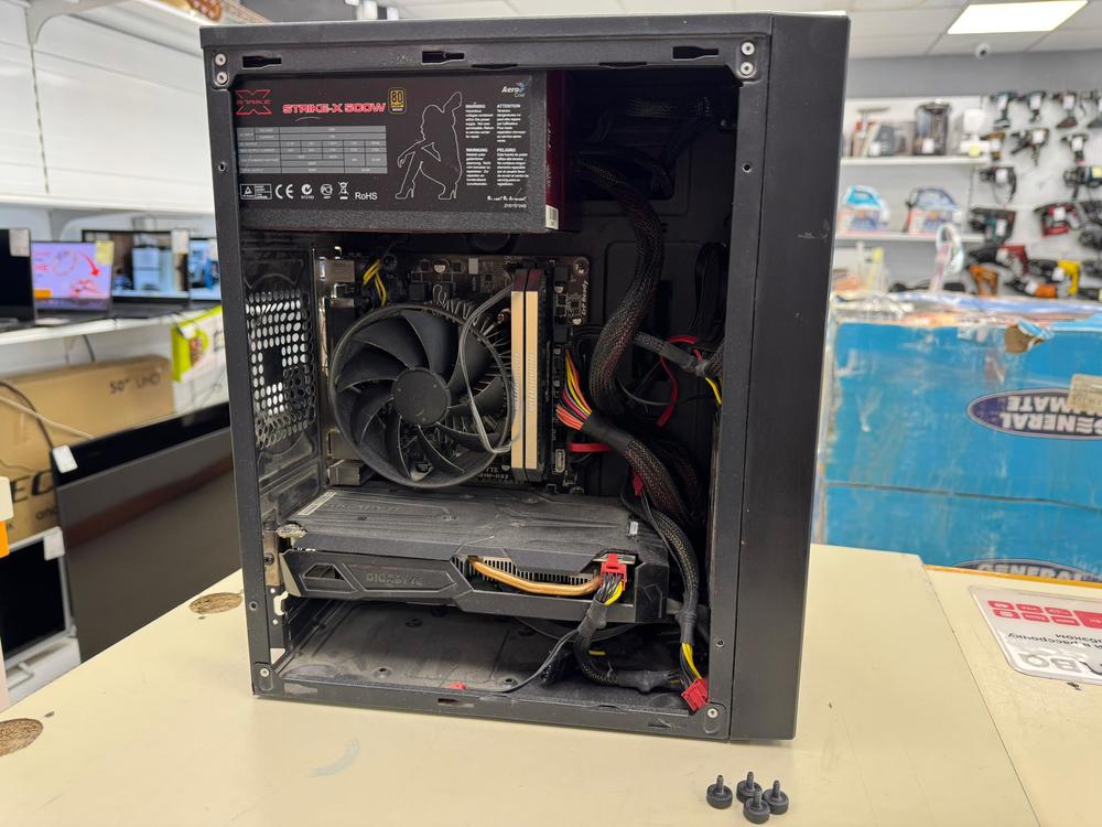 Системный блок Noname; Xeon E3-1220 v3, GeForce GTX 1050 Ti, 16 Гб, 240 Гб, 120 Гб