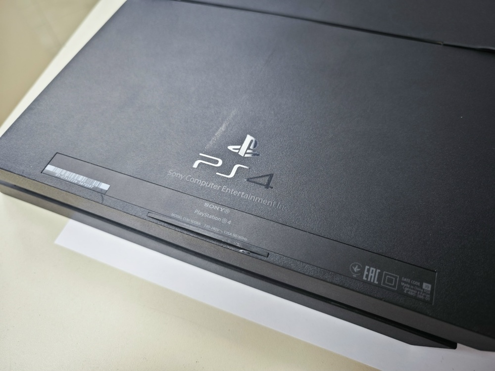 Игровая приставка PlayStation 4 FAT 500GB
