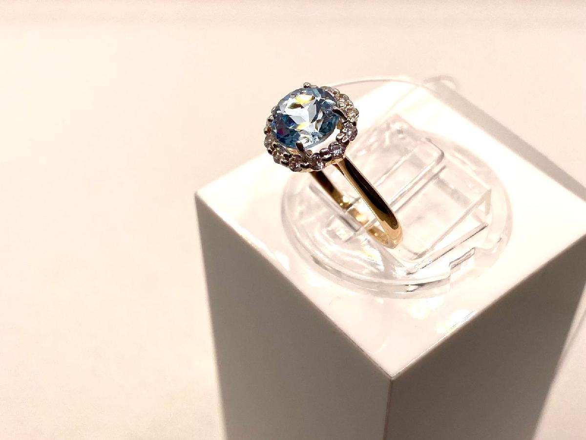 КОЛЬЦО С КАМНЯМИ (Au 585)