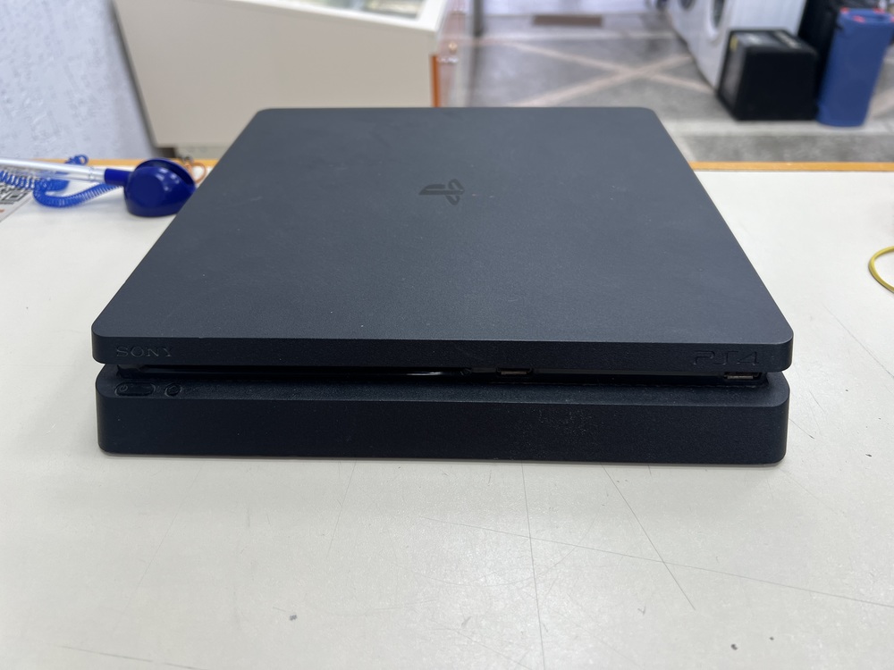 Игровая приставка PlayStation 4 Slim 1Tb