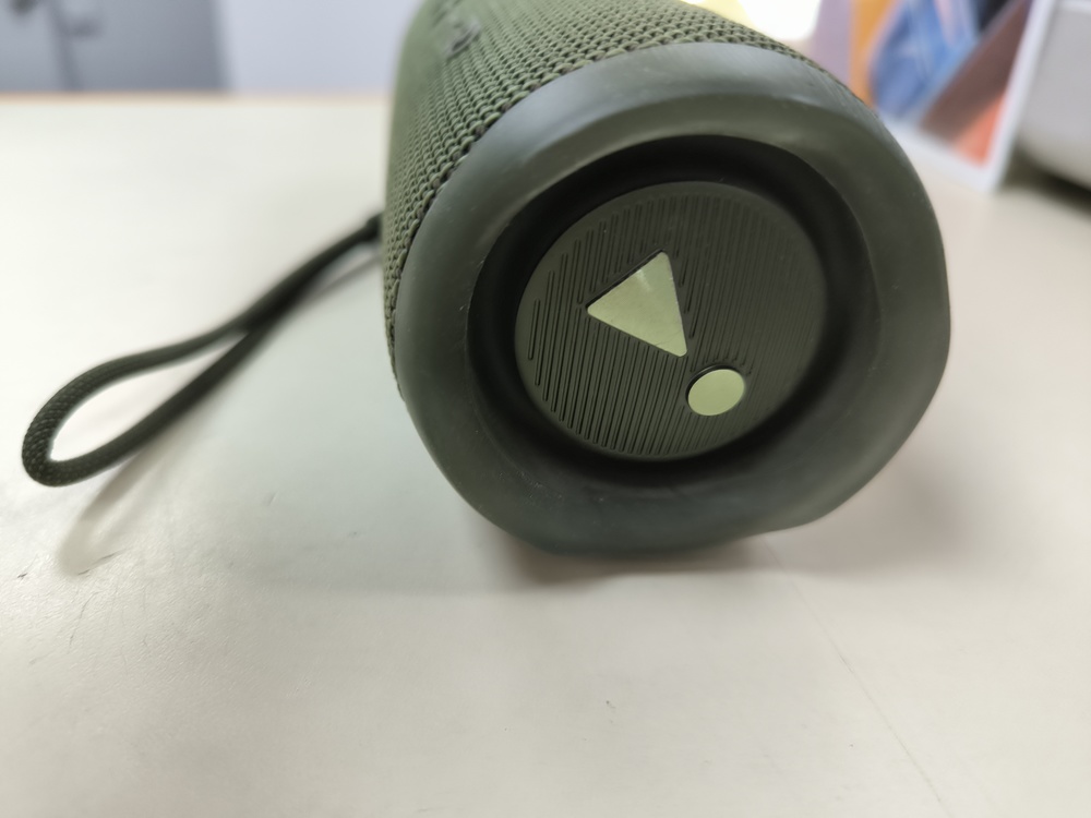 Колонки JBL Flip 5;