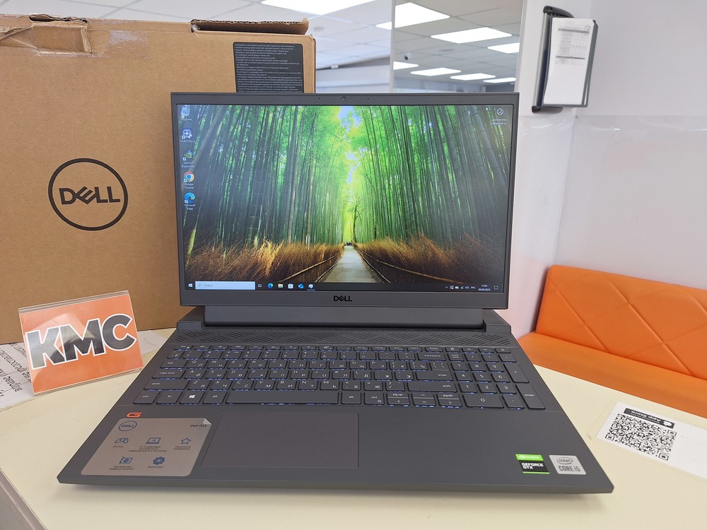 Ноутбук DELL; Core i5-10500H, GeForce GTX 1650, 8 Гб, 240 Гб, Нет