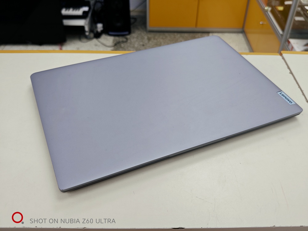 Ноутбук Lenovo; I3-1115G4, HD Graphics, 8 Гб, 256 Гб, Нет