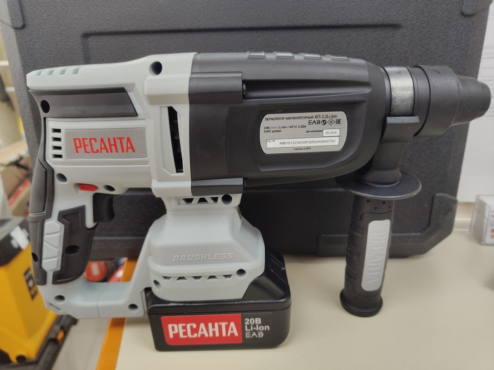 Перфоратор Ресанта АП-3.2Li-Ion