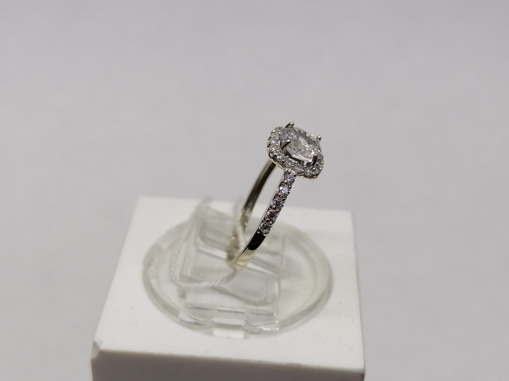 КОЛКМИ585 КОЛЬЦО С КАМНЯМИ (Au 585)