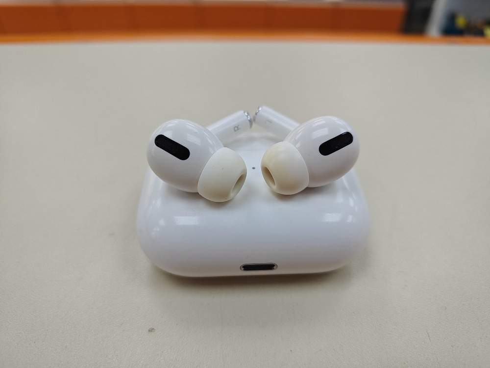 Наушники беспроводные Apple AirPods Pro