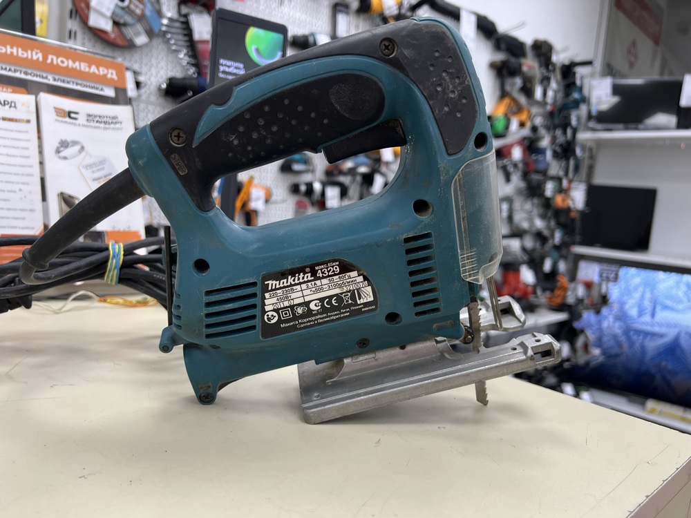 Лобзик Makita 4329