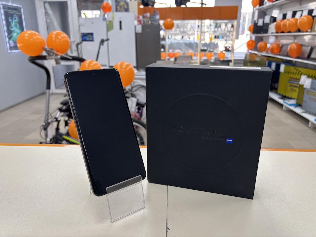 Смартфон Vivo X200 Ultra 16/512