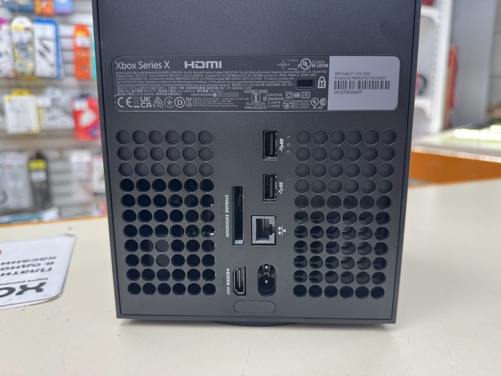 Игровая приставка Xbox Series X 1Tb