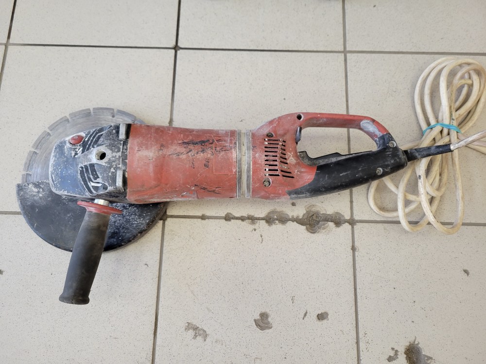 УШМ (Болгарки) Hilti DAG-230D;