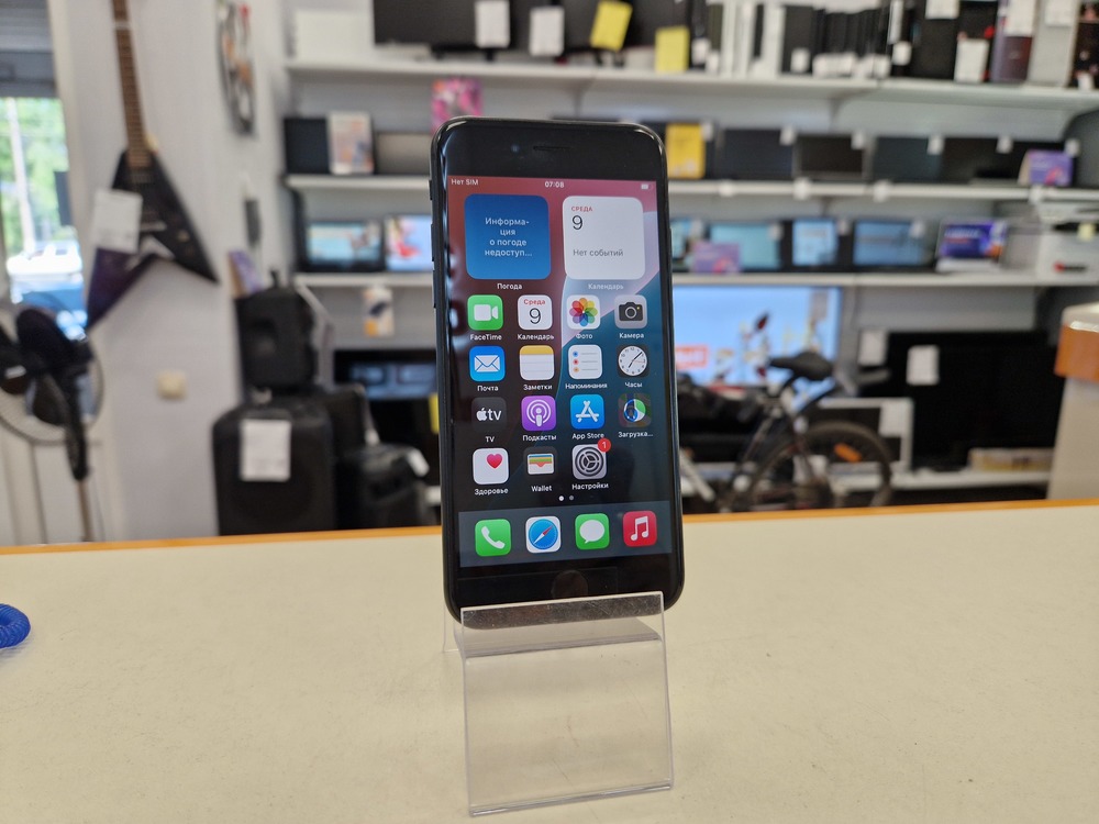 Смартфон Apple Iphone SE 2022 64GB