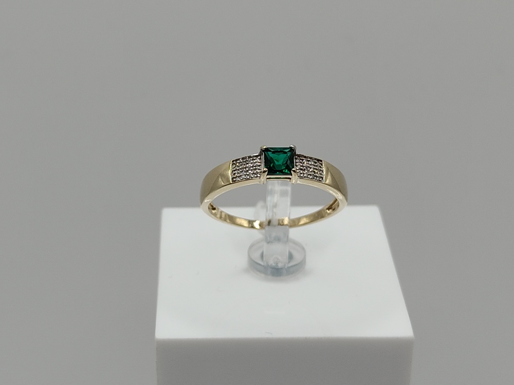 КОЛКМИ585 КОЛЬЦО С КАМНЯМИ (Au 585)
