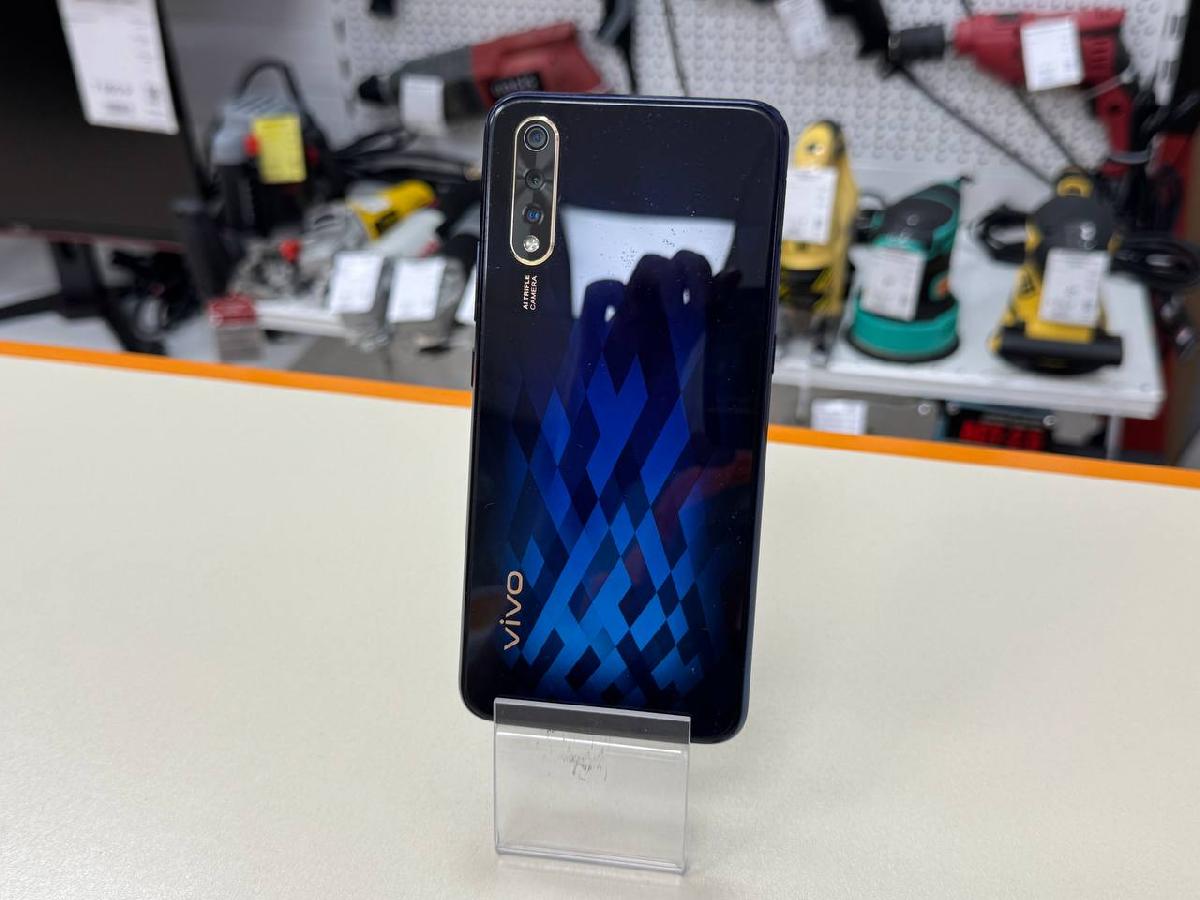 Смартфон Vivo 1907 6/128