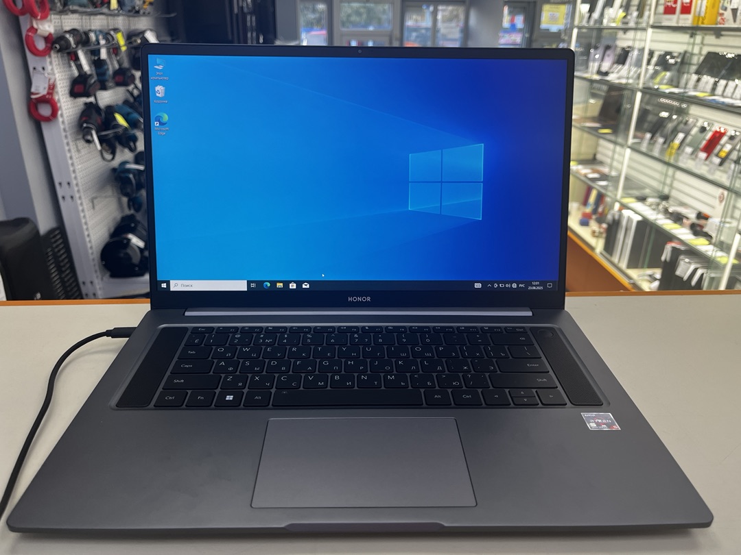 Ноутбук Honor; Ryzen 5 5600H, AMD Radeon (TM) Graphics, 16 Гб, 256 Гб, Нет